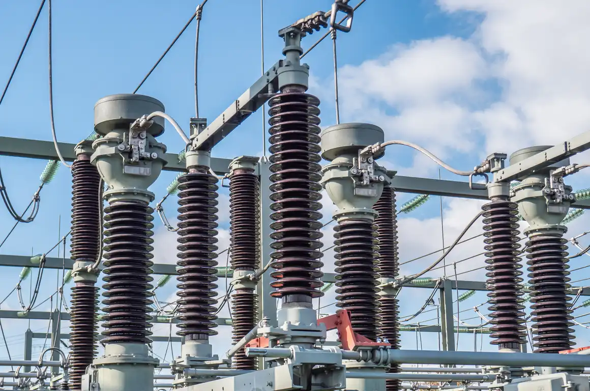 High-voltage DC transmission systems (Reactors)